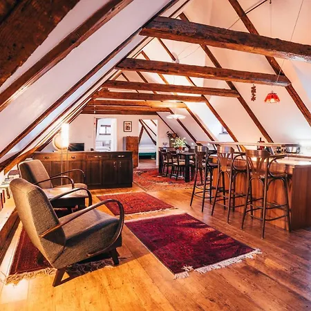 Designer Loft Apartment Cesky Krumlov
